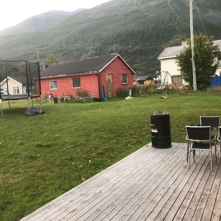 Anton Antonsensveg 18 Northern Aurora Budget Olderdalen Exterior photo