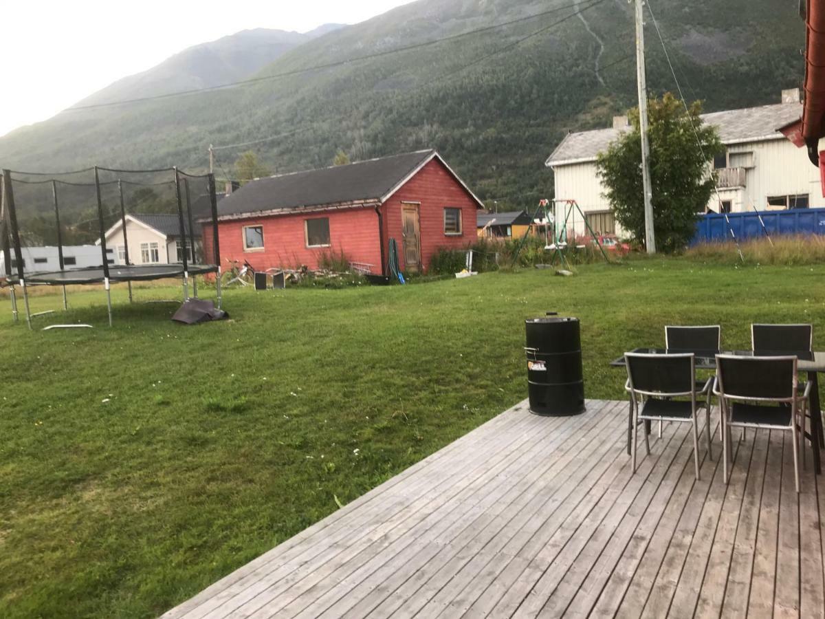 Anton Antonsensveg 18 Northern Aurora Budget Olderdalen Exterior photo